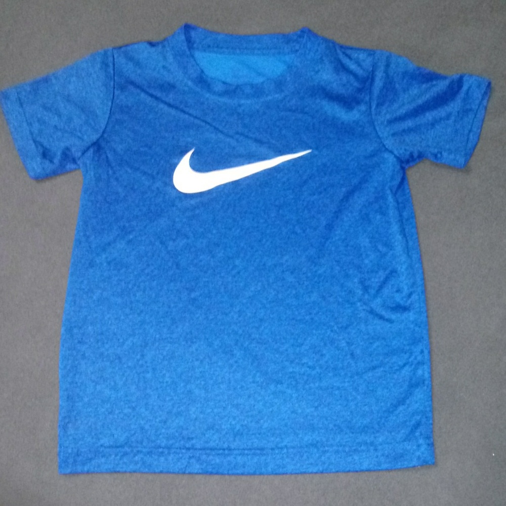 Nike short sleeve